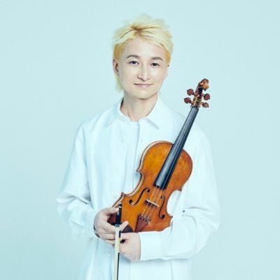 NAOTO Violinist