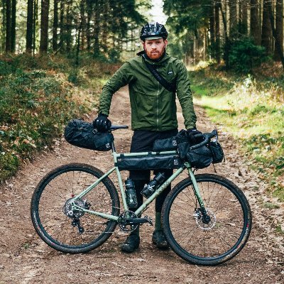 🚴🏼 Co-fondateur de @Les_Rookies - Gravel & Bikepacking Média
💼 Associate Creative Director at AKQA Paris
🇫🇷 IG : @matthieutober