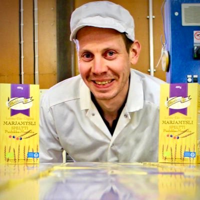 LarmoSimo's profile picture. Birkkalan tilan isäntä.