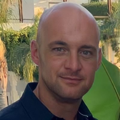 Workaholic - Playaholic, Sales Manager LED Group, Sports Fan @drfc_official @LUFC @leedsrhinos Loves travel, gym @parkrunUK & the occasional beer https://t.co/rNl1kUJgza