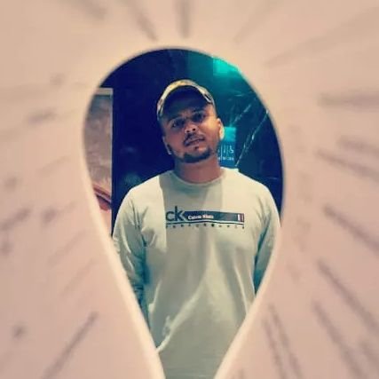 BornEart's profile picture. MOBILE SOFTWARE ENGINEER 👨‍💻 📱