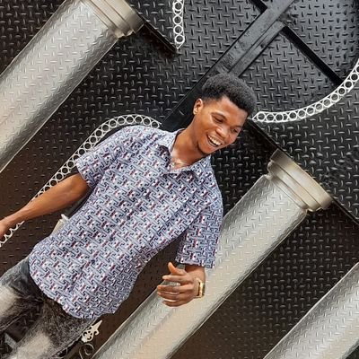 Opti_mide's profile picture. 