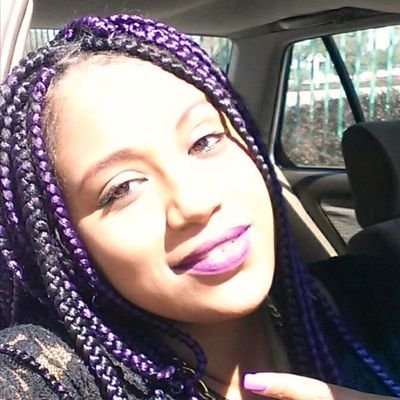 Queen_Tiphany's profile picture. Be The Change💚