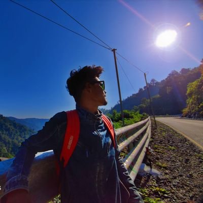 Paragjyotiraj's profile picture. Success is never owned, it is rented and the rent is due everyday.....












নগঞা ল'ৰা🙋