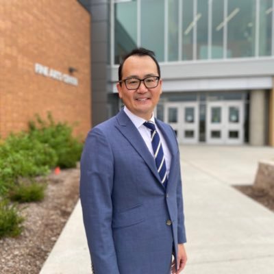 2022 Wisconsin Teacher of the Year. First AAPI teacher to represent WI nationally. Verona Area High School English teacher. National Board Certified Teacher.