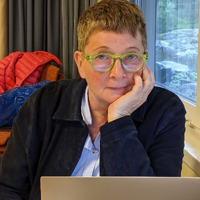 @fiaewald@mastodon.nu. @fiaewald.bsky.social. Läs min blogg på https://t.co/4ScnJ2eHMi. Lyssna på SOU-podden. 
