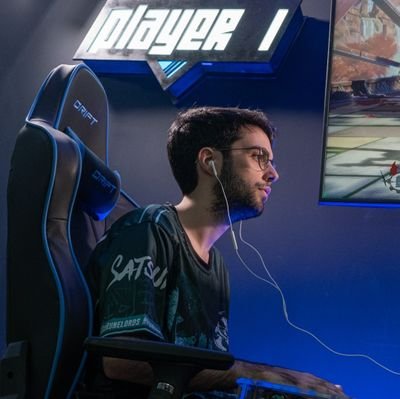 24 | Fighting Games lover | Spanish Fgc | Jugador pésimo de cartones.