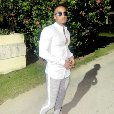 BanksLatwan's profile picture. shaping myself to be a better Man so that others may see and be inspired.
|PHS alum| |PHS WR coach| |FLYGUY| [I.G: @latwan_banks]