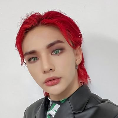 Bienvenidxs, está es una cuenta Colombiana dedicada a nuestro príncipe Hwang Hyunjin miembro de Stray kids