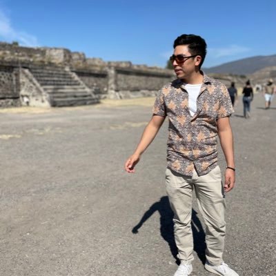 #Aquíestoy 🇲🇽 Sembrador de amor, libre de pensamiento de nacimiento soñador #LCC #CM #TvHost #FolkDancer #Activista influencer sin corona y sin seguidores