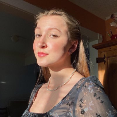 avery_saxton's profile picture. ♏︎ ☼ ♍︎ ☽ ♎︎ ⇡