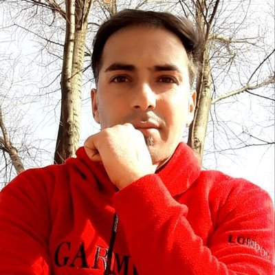 dariuoosh1's profile picture. 