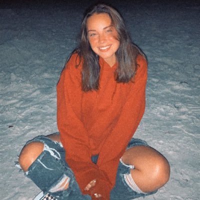 rachelwingard09's profile picture. 