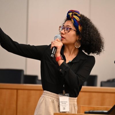 La Científica de los microbios👩🏾‍🔬🧬 Environmental microbiologist & bioinformatician | STEM mentora | Afro-boricua 🇵🇷 | Feminist ✊🏿 (She/Her/Ella)