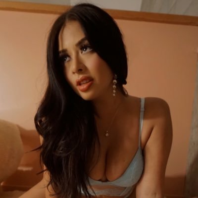tatianna9996's profile picture. Happy life. Even greater s…e… 🦋