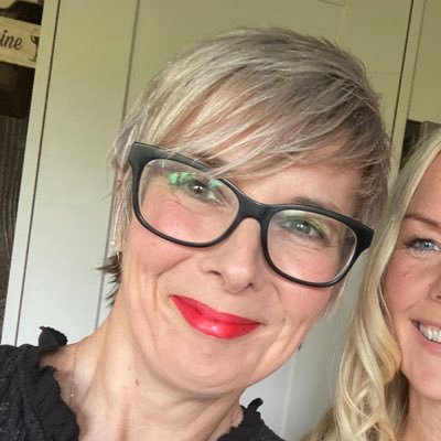 mum to two gorgeous girls, dog mom🐾, wife and piano virtuoso. Views are my own