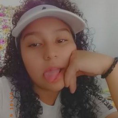 Isabela23003133's profile picture. 