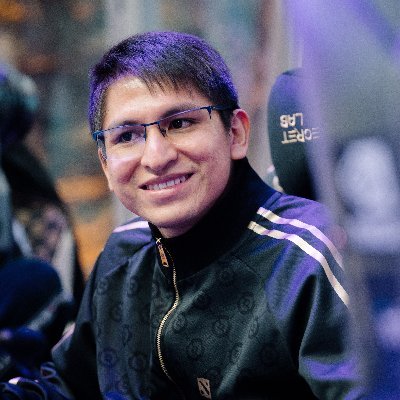 Professional dota player for @heroicdota2 https://t.co/Nu1jC0MmAr https://.com/