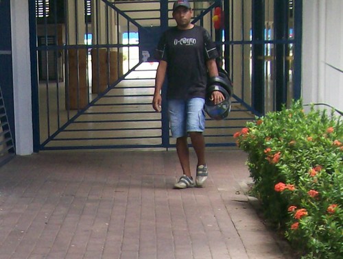 Amigo, amante da natureza e feliz com Deus
