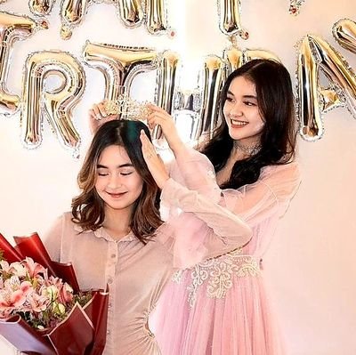 Panmily Main Admin with @panmiIy • followed by Princess and Nicole (06/08/19) 😍 #PrincessAndNicoleAt500k ❤ #PANmily 🥰