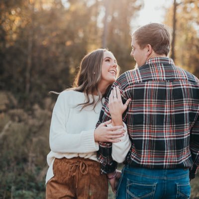 Beth13Anna's profile picture. 