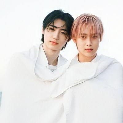 Sunnyy_32's profile picture. 🦊🐧😍😍