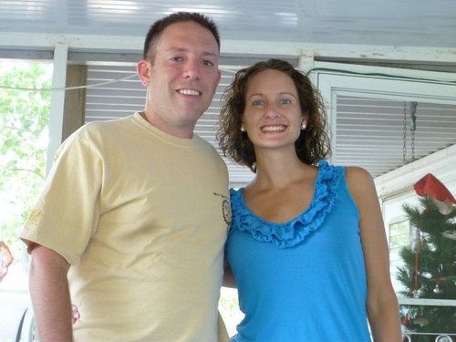 Organized, anxious, mom, wife, and employee who loves family, sports, and beaches