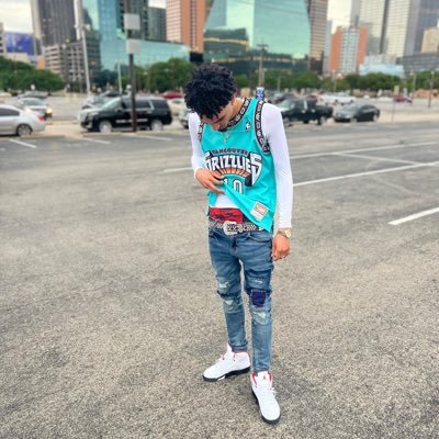 MaleekSalter's profile picture. sleep is for the rich