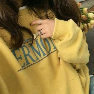 Lattina2222's profile picture. no.byby