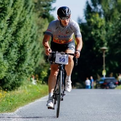 GubaGergo17's profile picture. 