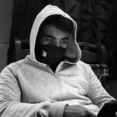 EvidentlyIan_R's profile picture. StoryTeller • Cook