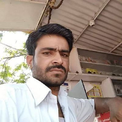 DhanaramDhana17's profile picture. ड्राईवर देश का सिपाई है