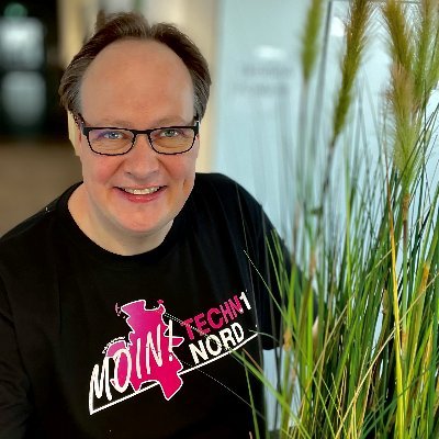 radiomedien's profile picture. Senior Communication Expert | Telecommunication | IT | Travel | Innovation | Views are my own