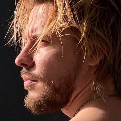 voscovich's profile picture. CEO of APOCHROMA 
On-Chain Access to Investment-Grade Gemstones — Backed by Institutional Custody, Insurance, and a Transparent NAV.