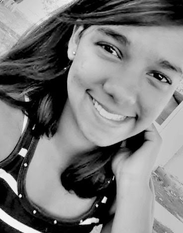 toda garota foda , é resultado de um ex-namorado idiota, de um pai machista, de uma sociedade preconceituosa, de uma dor tão grande que queimou seus sentimentos