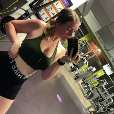 MeganJarvis4's profile picture. QLD Secondary Teacher 👩🏼‍🏫               Brisbane Lions 🦁