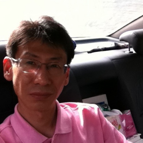 talk2arisoo's profile picture. 나 자신과 가족을 사랑하는 넘자! 커피 좋아하구, 따뜻한 글과 조용한 음악, 아름다운 풍경, 기억에 남는 좋은 추억에 쉽게 취하는 넘자! 물리학, 전자공학을 전공했구, 반도체, 태양전지 연구했구, MBA 했구, IT 와 디스플레이 에 관심있는 넘자!