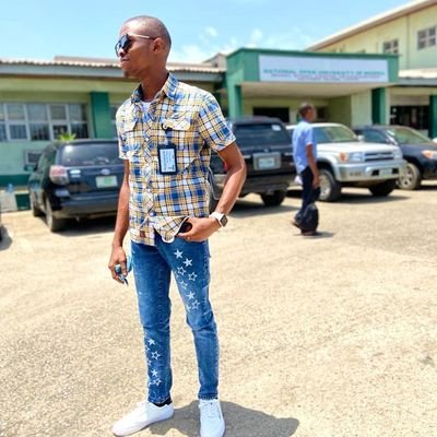 Move close to me and know who I am 😊#Always_remember_you_are_unique_just_like_everyone_else.
#chelsea