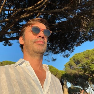 MauriRodrigyes's profile picture. Russia has to be demilitarized, dismantle its nuclear arsenal and give up most of its territory.  Vladimir Vladimirovich Putin, the world will hunt you!