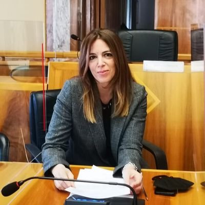 🇪🇺 Consigliere comunale del Partito Democratico a Latina, avvocato e mamma di tre figlie