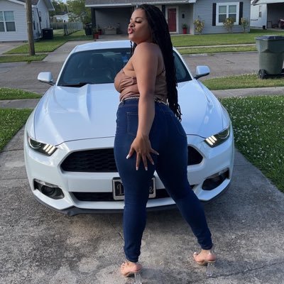 LadyDeee_'s profile picture. 