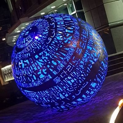 ricsseb's profile picture. Time waits for nobody, keep moving!