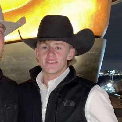 sims_j11's profile picture. 