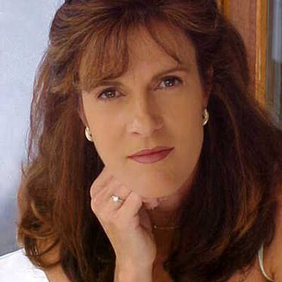 Profile Picture of Gillian Johnston (@GillianLeaJ) on Twitter