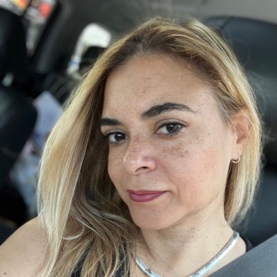 Mother of a loving son on the spectrum & quirky sense of humor. Diehard Mets fan. Like you or don't care. Add me to a list I will block 🦁🇩🇴🇺🇸