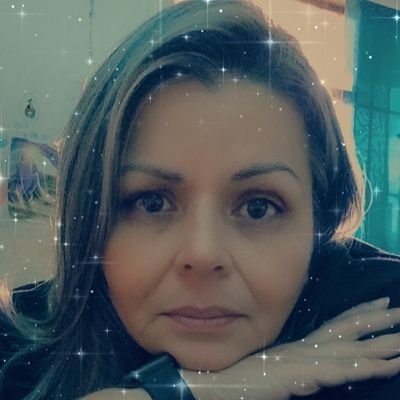 Comunicación Social //Nunca subestimen a una mujer hermosa, puede resultar más inteligente que bonita #Anonymous