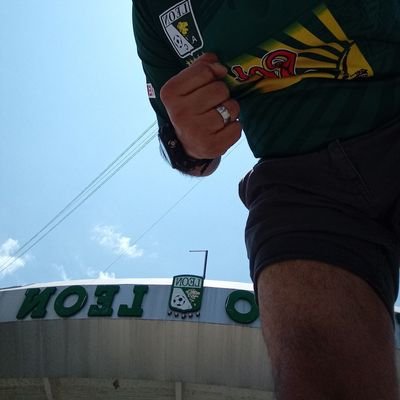 OscarFloMar6's profile picture. 