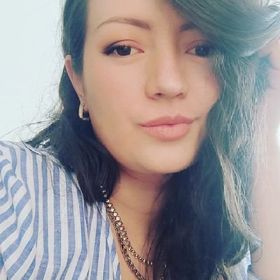 PaolaDuquino's profile picture. Arte, arquitectura, chocolate, natación y teatro.