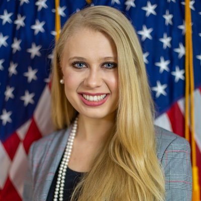 Loves Jesus and America too • D.C. based, AZ raised • Hillsdale College alumna • Freelance journalist in a past life