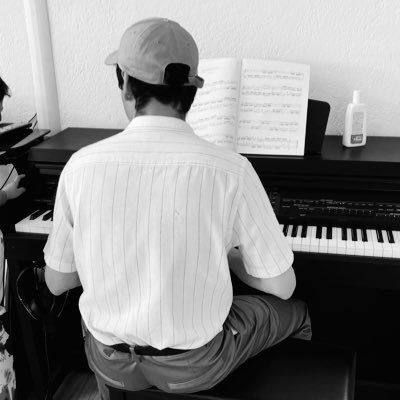 ptogges's profile picture. Art or my life.